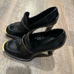 Black leather Karl lagerfeld loafers with gold detail